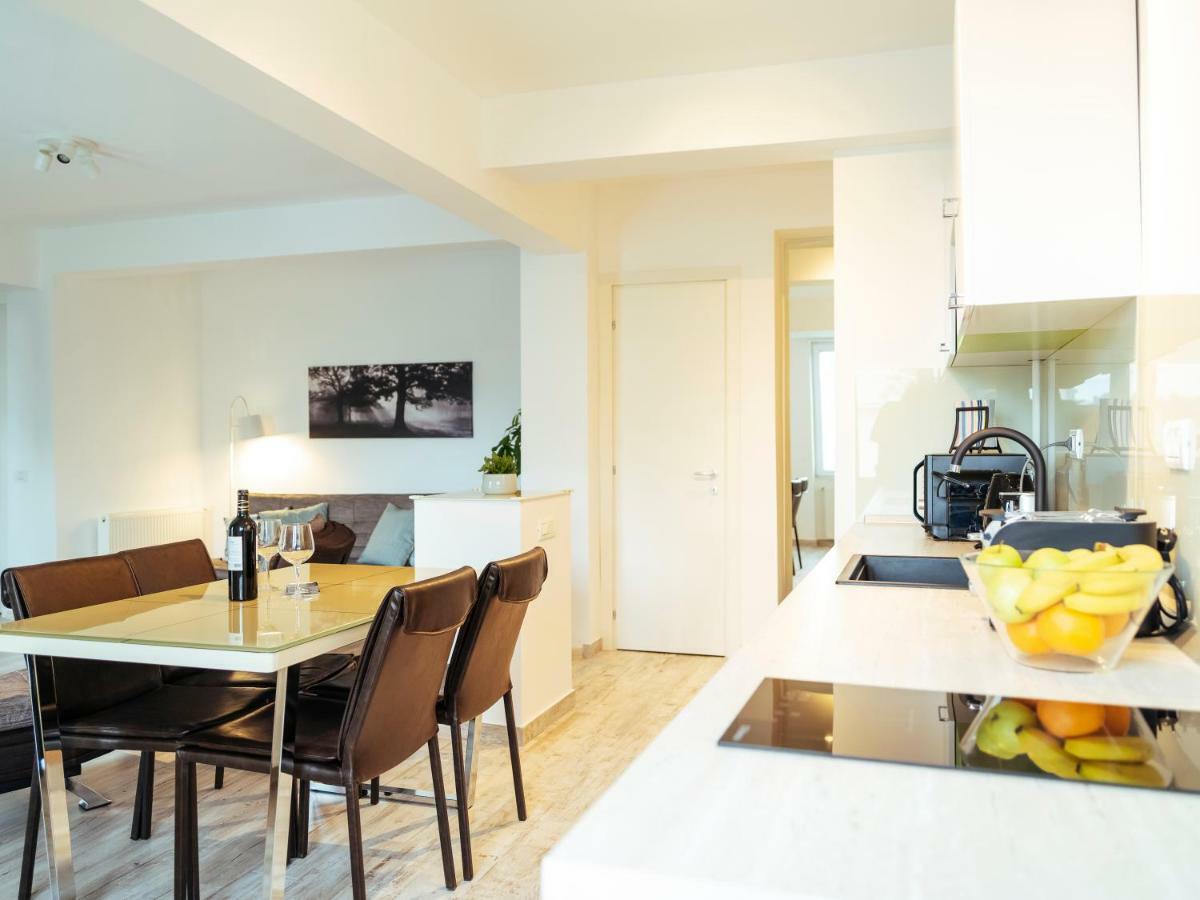 Apartment Bright And Spacious Apartment- Piata Amzei Bucharest