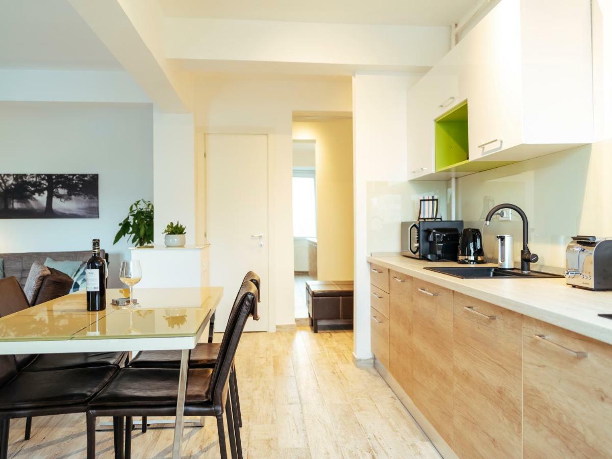 Bright And Spacious Apartment- Piata Amzei Appartamento